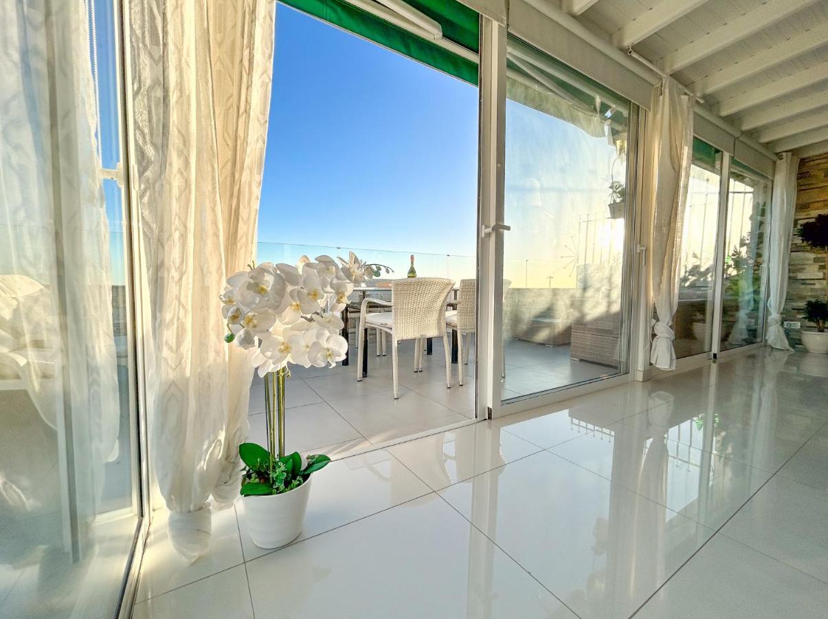 Penthouse Of Views Los Cristianos Los Cristianos  Esterno foto